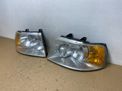 2003 - 2006 Ford Expedition Left+Right Side Headlights Halogen AF8140 DW1