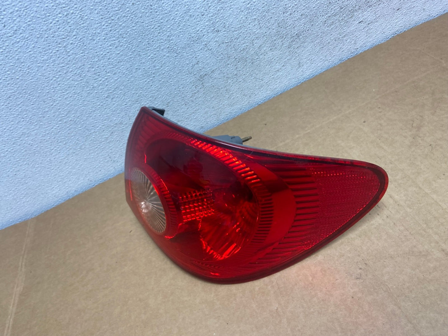 2006 - 2008 Toyota Corolla Right Passenger RH Side Tail light AD5349 LK1