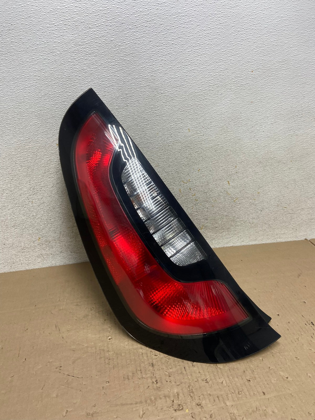 2014 to 2019 Kia Soul Left Driver LH Side Tail Light AI2411 LK2