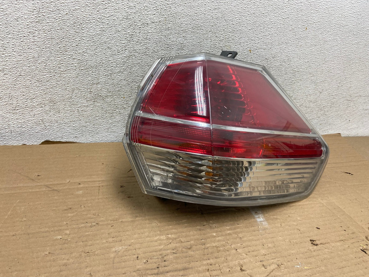2014-2016 Nissan Rogue Right Passenger RH Side Outer Tail Light AG9043 LK1