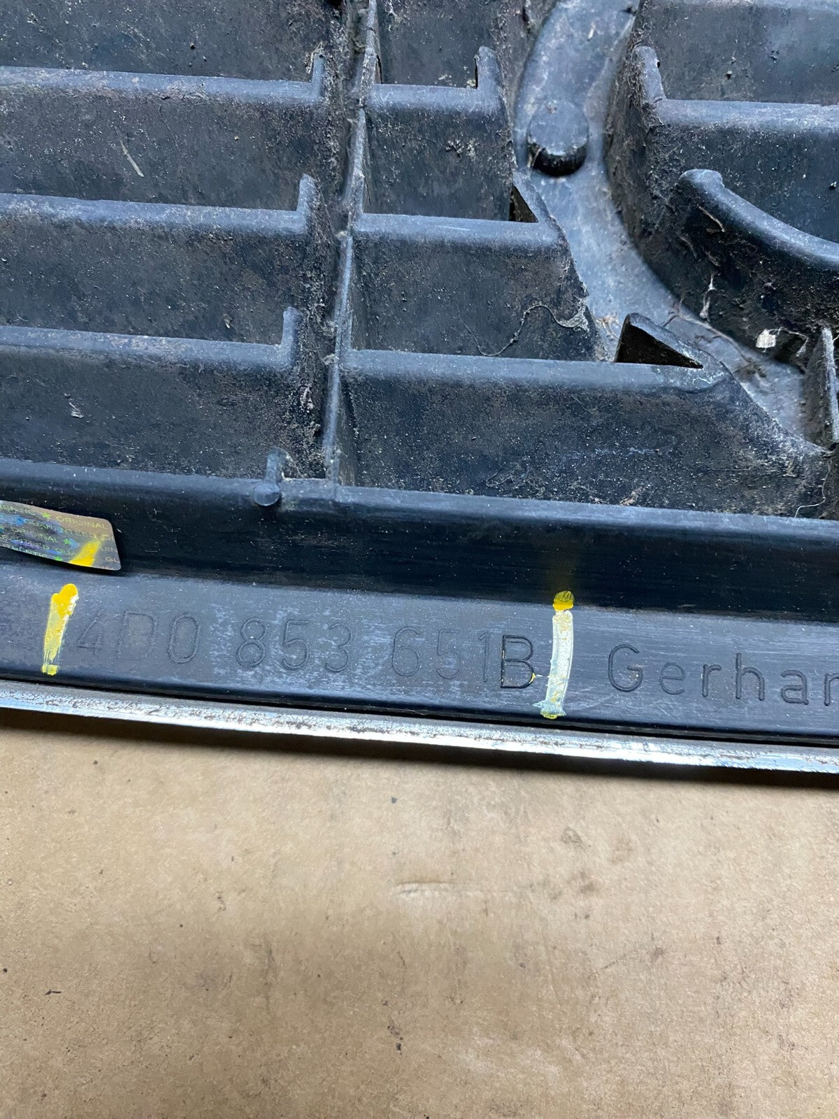 1997 1998 1999 Audi A8 Front Bumper Upper Grill Grille OEM DG1 J4078 DG7