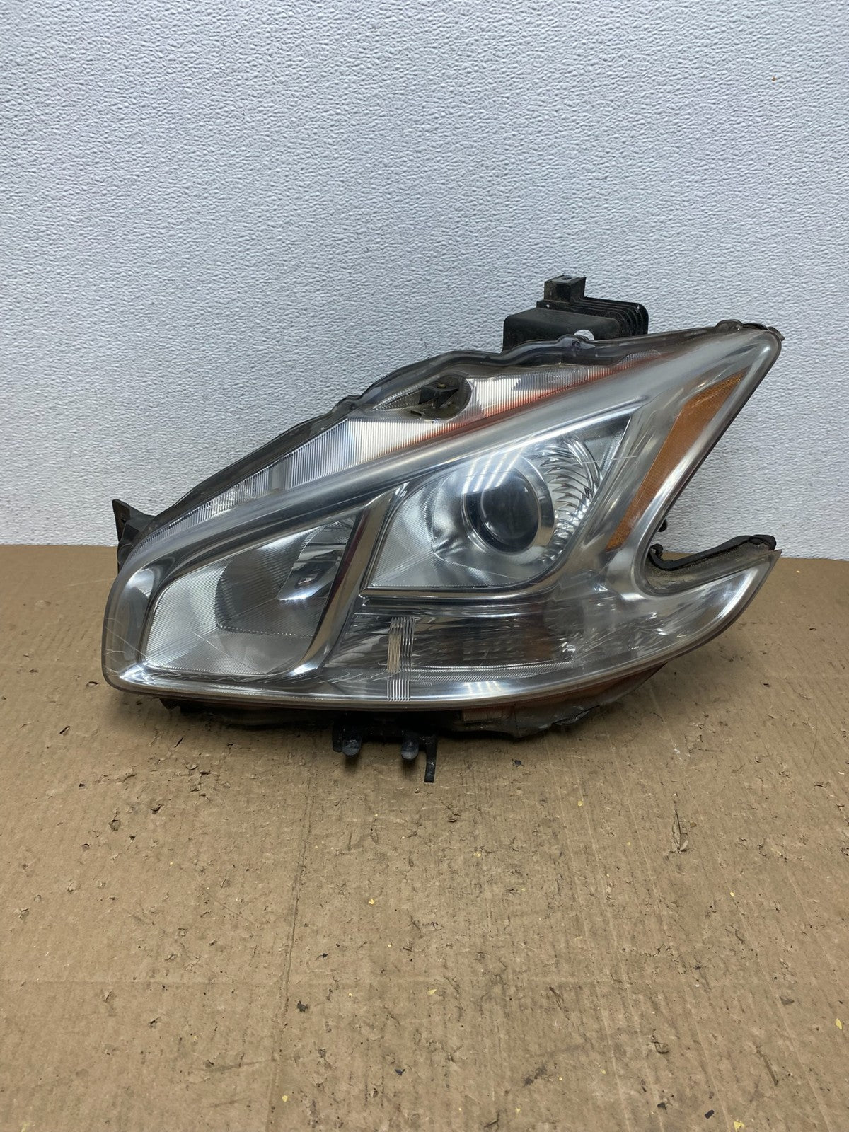 2009-2014 Nissan Maxima Headlight Left Driver Side Xenon HID AC0187 DW0