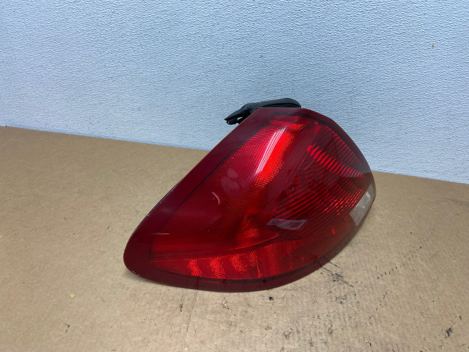 2000 2001 2002 2003 Ford Taurus Left Driver Lh Side Tail Light AC3522 LK2