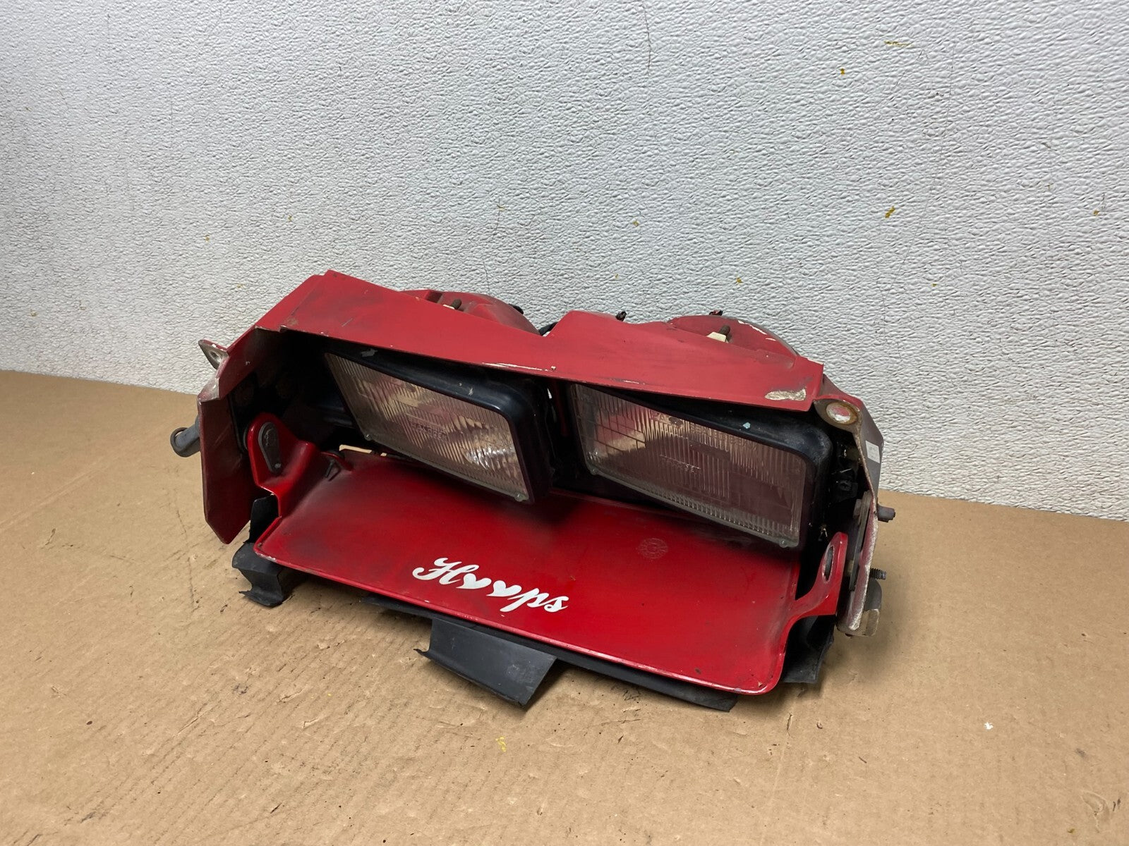 1987 to 1992 Chrysler LeBaron Left Driver LH Halogen Headlight N1141 PS1