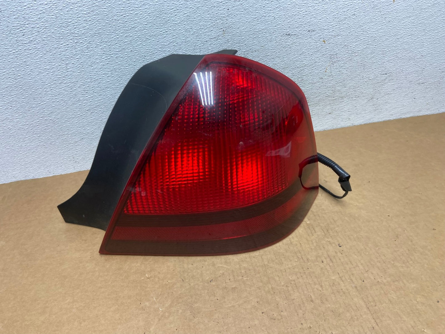 2003 to 2011 Mercury Grand Marquis Right Passenger Side Tail Light AD4516 LK0