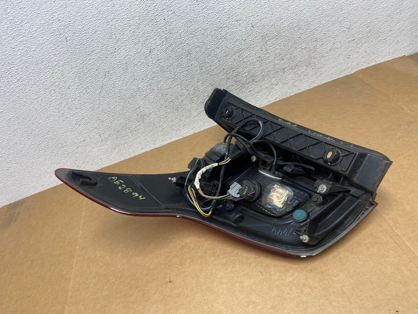 2011-2015 Ford Explorer Police Package Right Passenger Side Tail light AE2894 LK5