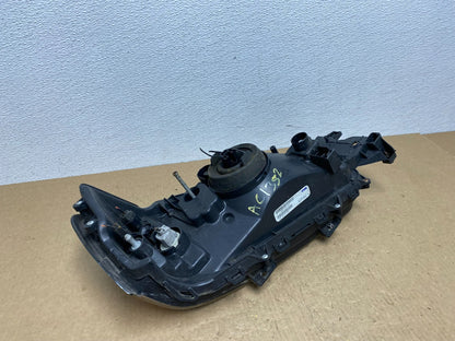 2003 2004 Subaru Forester Left Driver LH Headlight Halogen TYC AC1352 DW8
