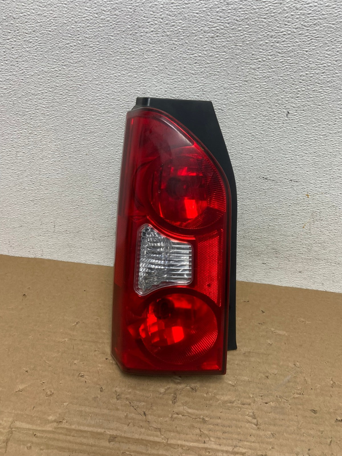 2005 to 2015 Nissan Xterra Tail light Left Driver Lh Side AD4062 LK0