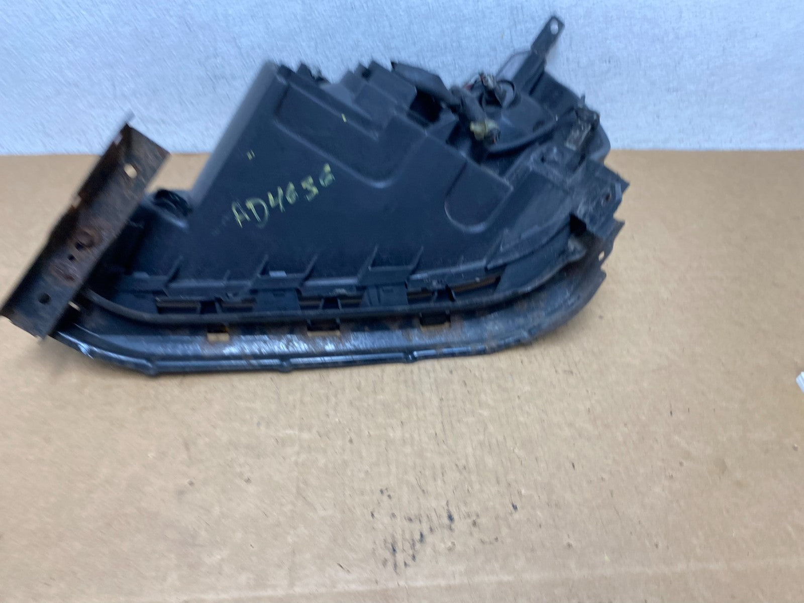 2003 2004 2005 Honda Pilot Right Passenger RH Side Halogen Headlight AD4636 DW7
