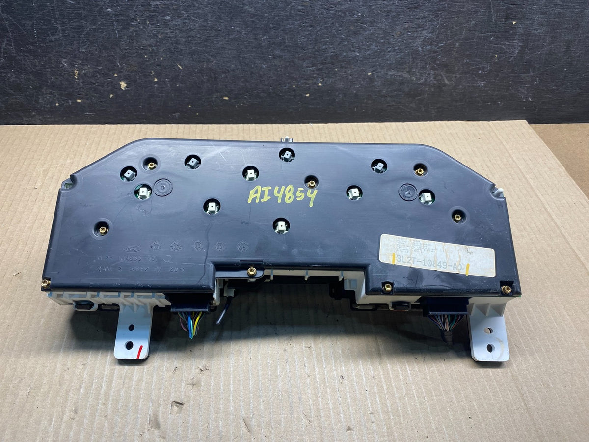 2001 to 2003 Ford Explorer Speedometer Cluster Gauge AI4854 DW4