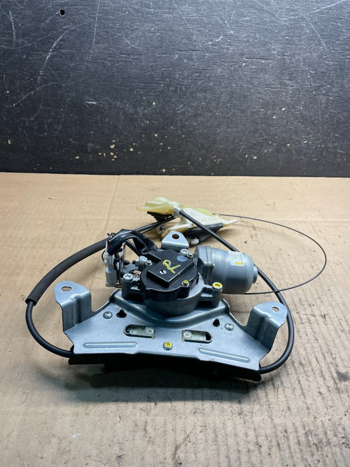 2011 to 2017 Nissan Quest Rear Right Power Sliding Door Motor Wire OEM W6780 DG3