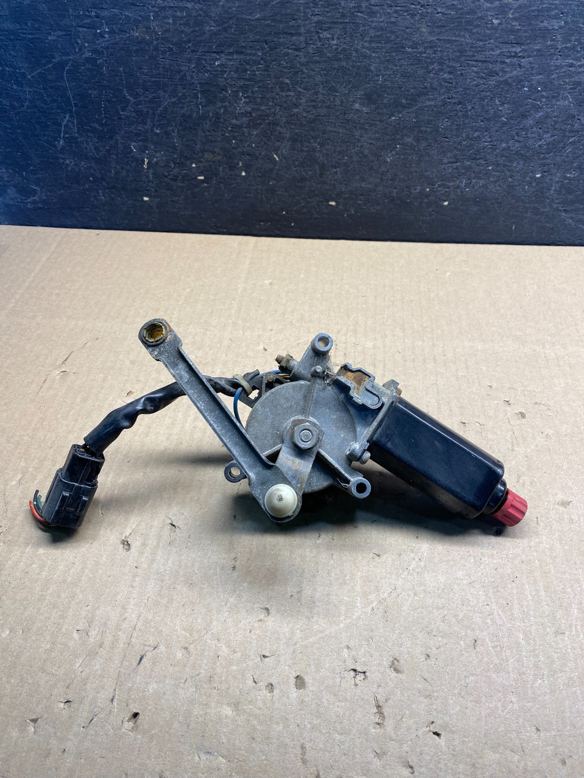 1990 to 1997 Mazda MX5 Miata Headlight Motor ag9360 DG3