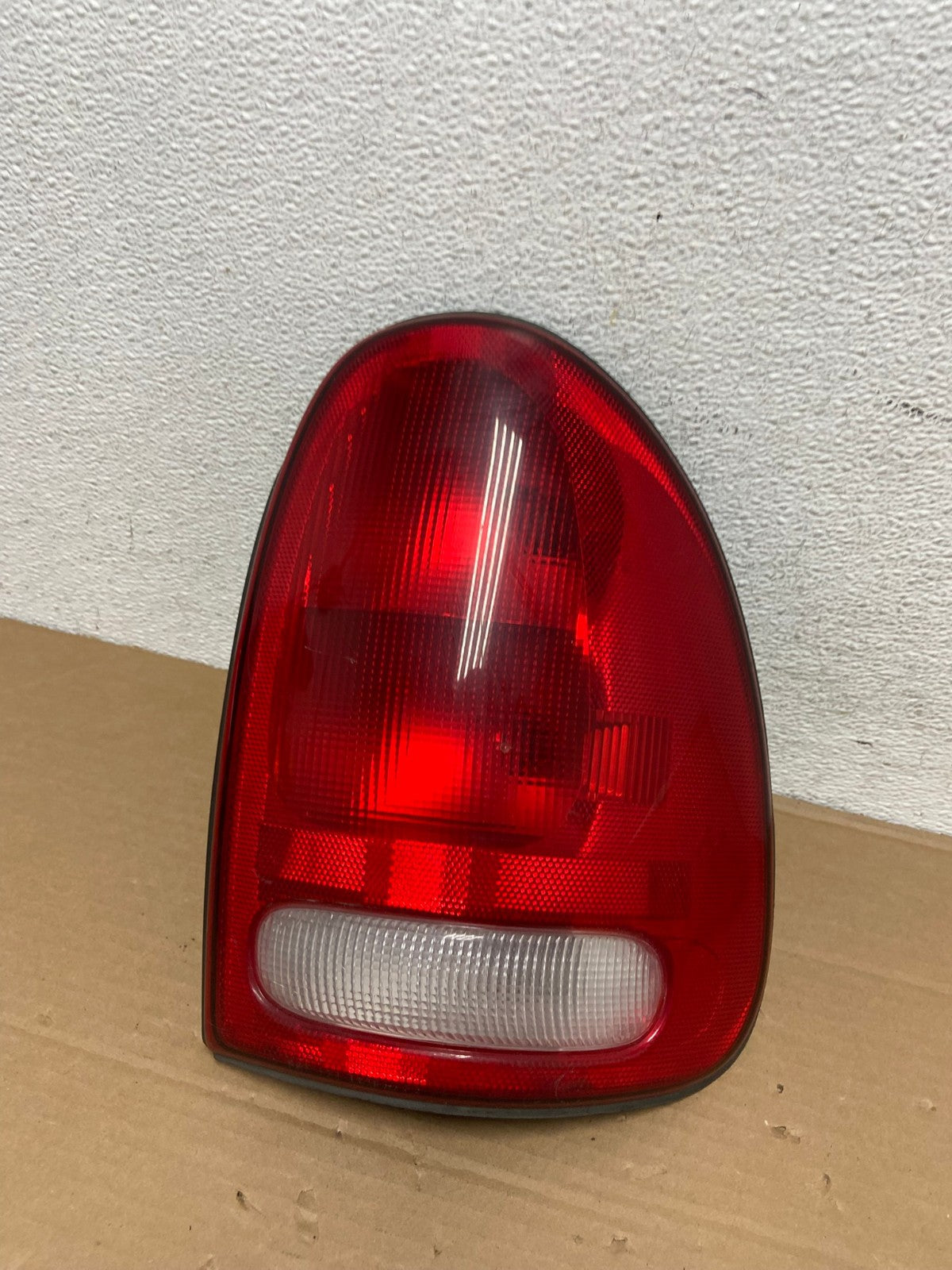 1998 to 2003 Dodge Durango Tail Light Right Passenger RH Side AD4175 LK0