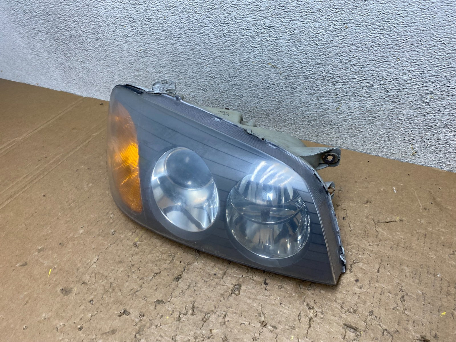 2001 2002 2003 Hyundai XG350 XG Right Passenger Headlight Halogen Oem V6359 DW1