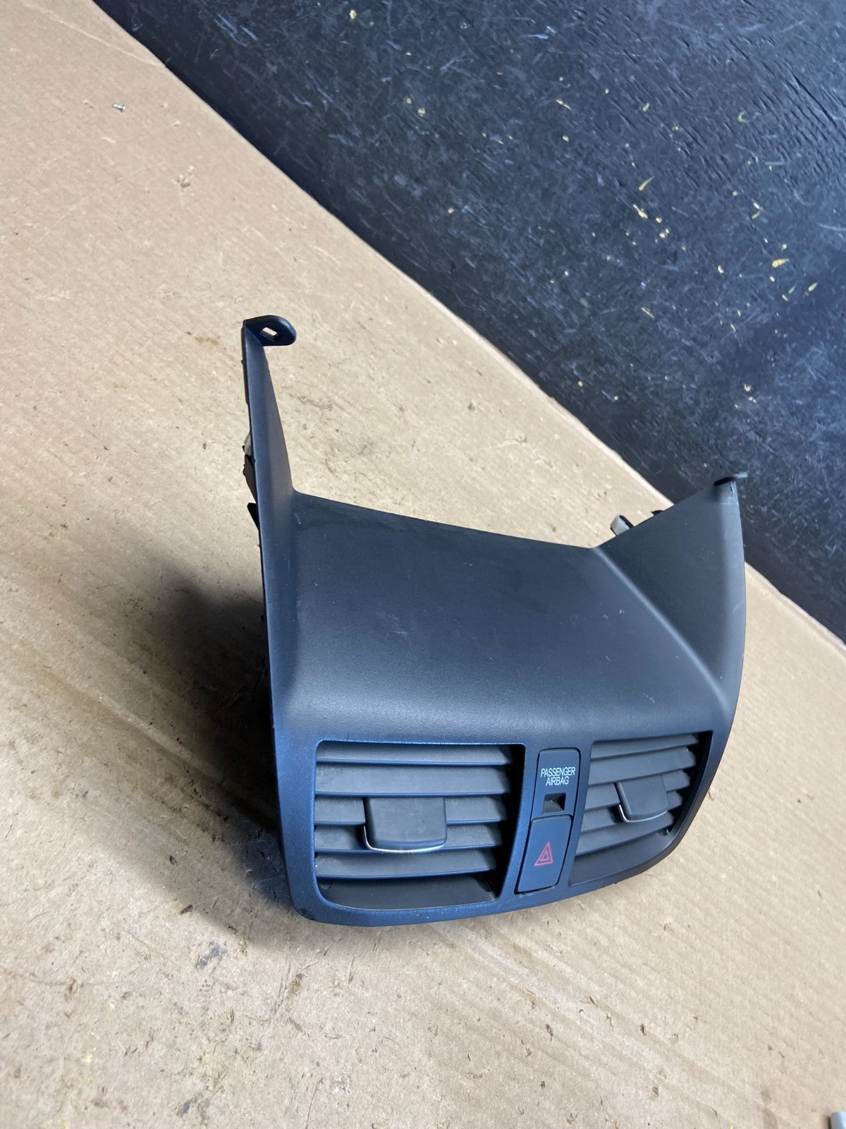2007 2008 2009 Acura Mdx Center Console Upper Air Vent Hazard Trim AH3818 DG4