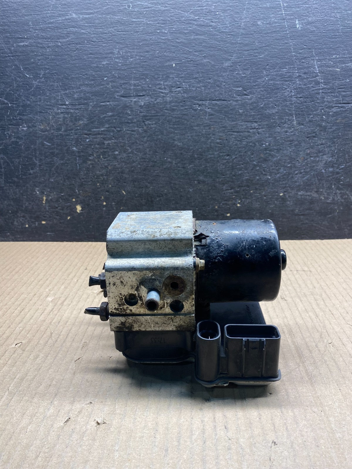 2005 - 2007 Chevy Express GMC Savana 1500 2500 ABS Anti Lock Brake Pump AI4842 D5