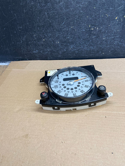 2007 - 2010 Mini Cooper Speedometer Cluster Gauge ag4989 DG2