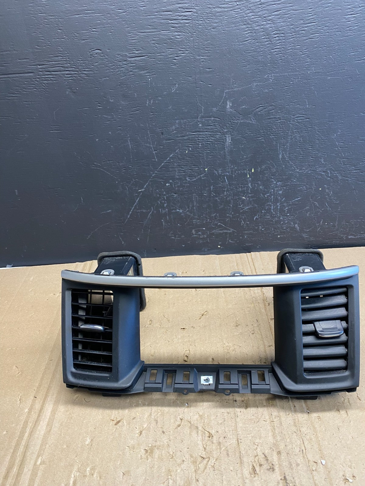 2013 to 2020 Nissan Pathfinder Center Dash Radio Trim Bezel  Surround AB9111 DG0