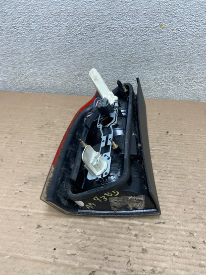 2001 - 2004 Volvo XC70 V70 Right Passenger Side LH Tail Light Oem AA9385 LK5