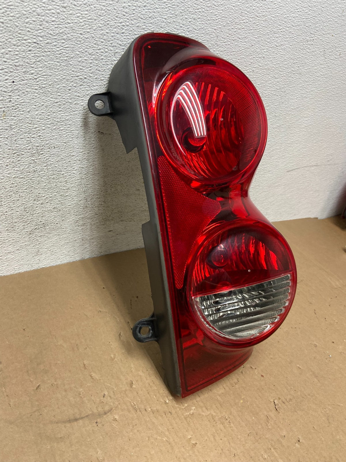 2004-2009 Dodge Durango Tail Light Right Passenger RH Side AD6486 DW2