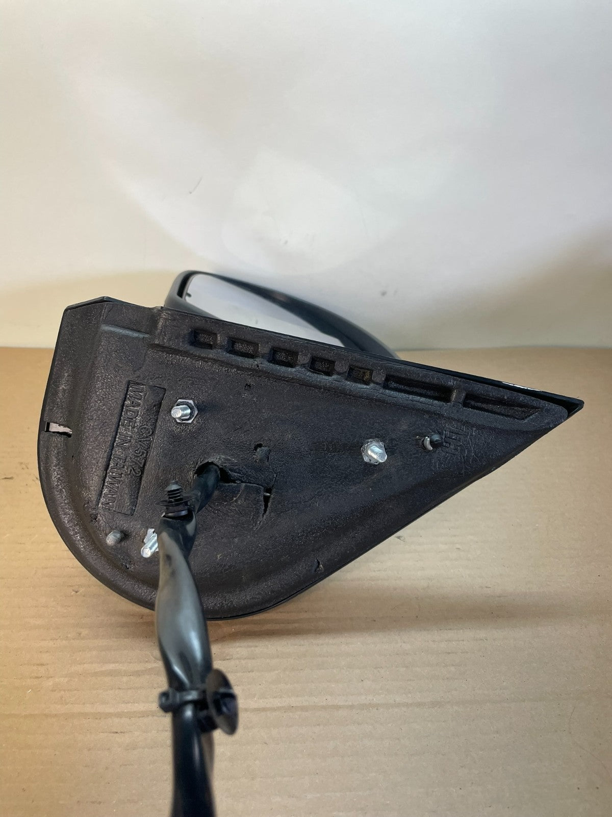 2010-2013 Chevrolet Tahoe Silverado Suburban Left Door Mirror AH8656 DG4