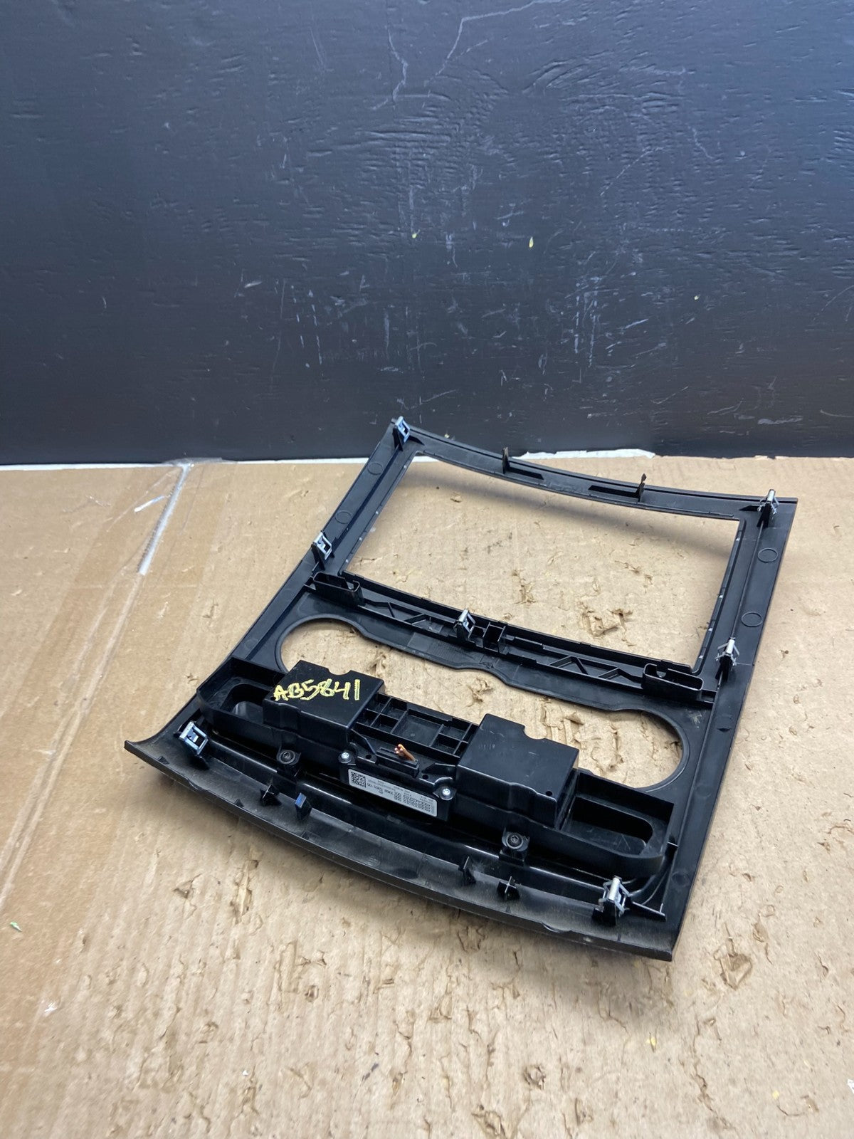 2007-2018 Mercedes Dodge Sprinter Center Console Radio Panel AB5841 DG5