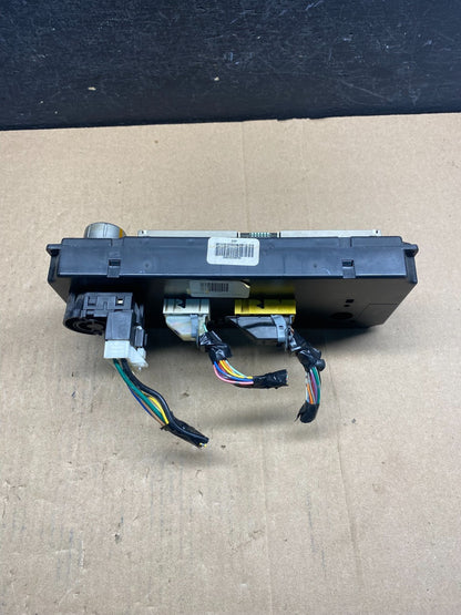 2005-2008 Nissan Pathfinder Radio A/C Heat Temperature Climate Control AE7446 DW3