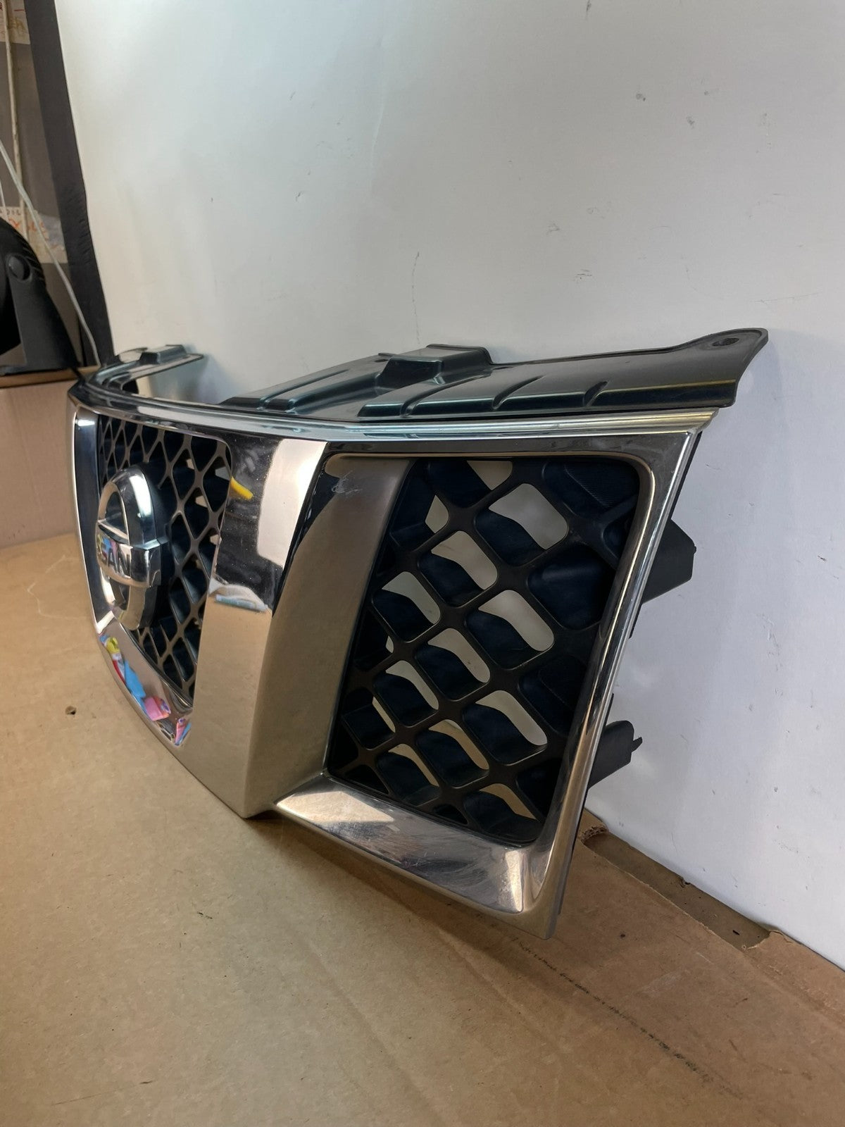 2005 2006 2007 Nissan Pathfinder Chrome Front Upper Grill Grille AG0854 DG1