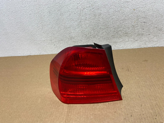 2006 2007 2008 BMW 328i 3 Series Left Driver Lh Side Tail Light AF9610 DW0