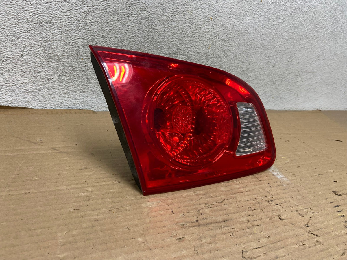2007 2008 2009 Hyundai Santa Fe Left Driver LH Tail Light Inner AG9059 LK1