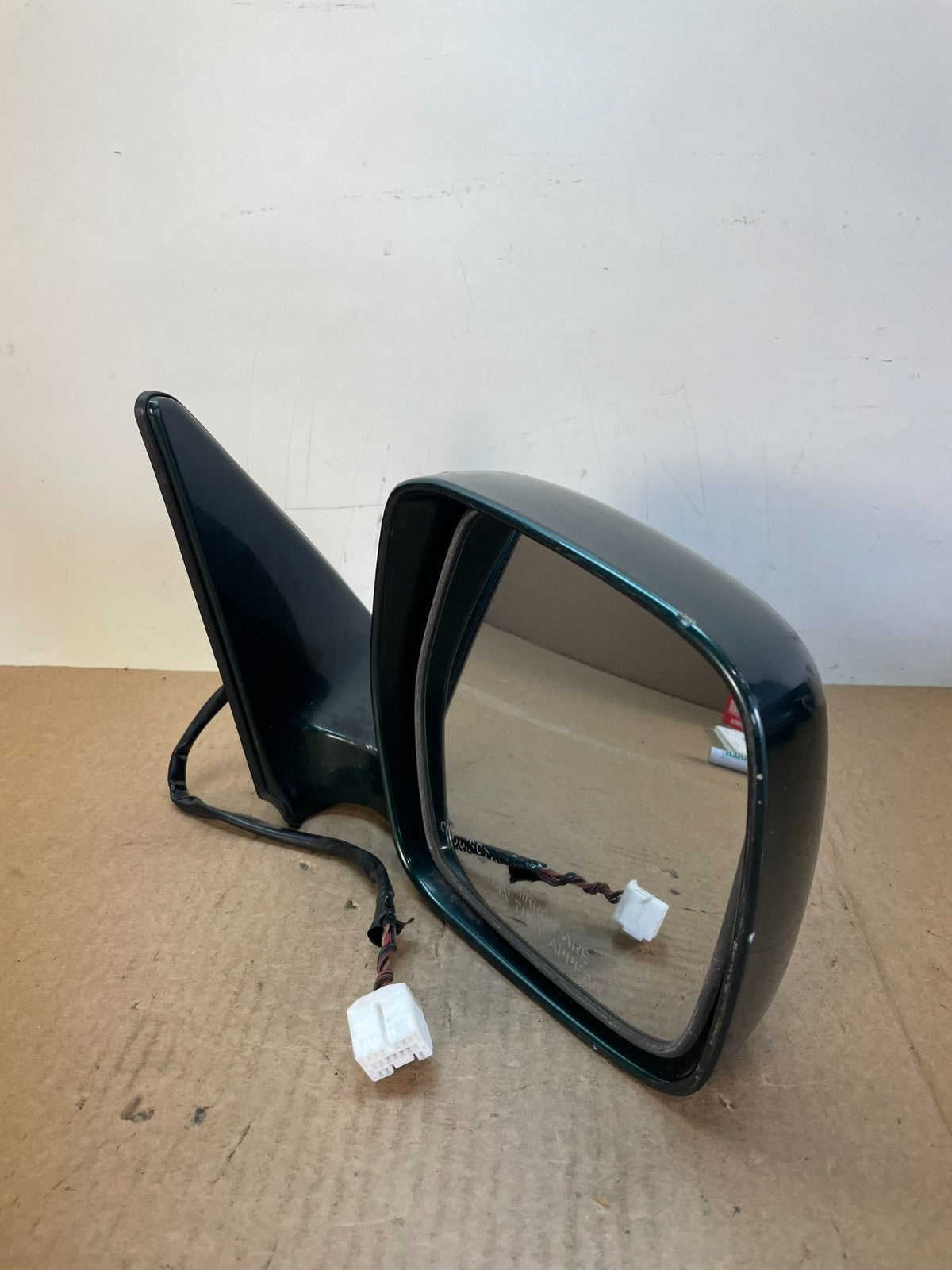 1999 to 2002 Toyota 4runner Right RH Side View Door Mirror AH6239 DW2