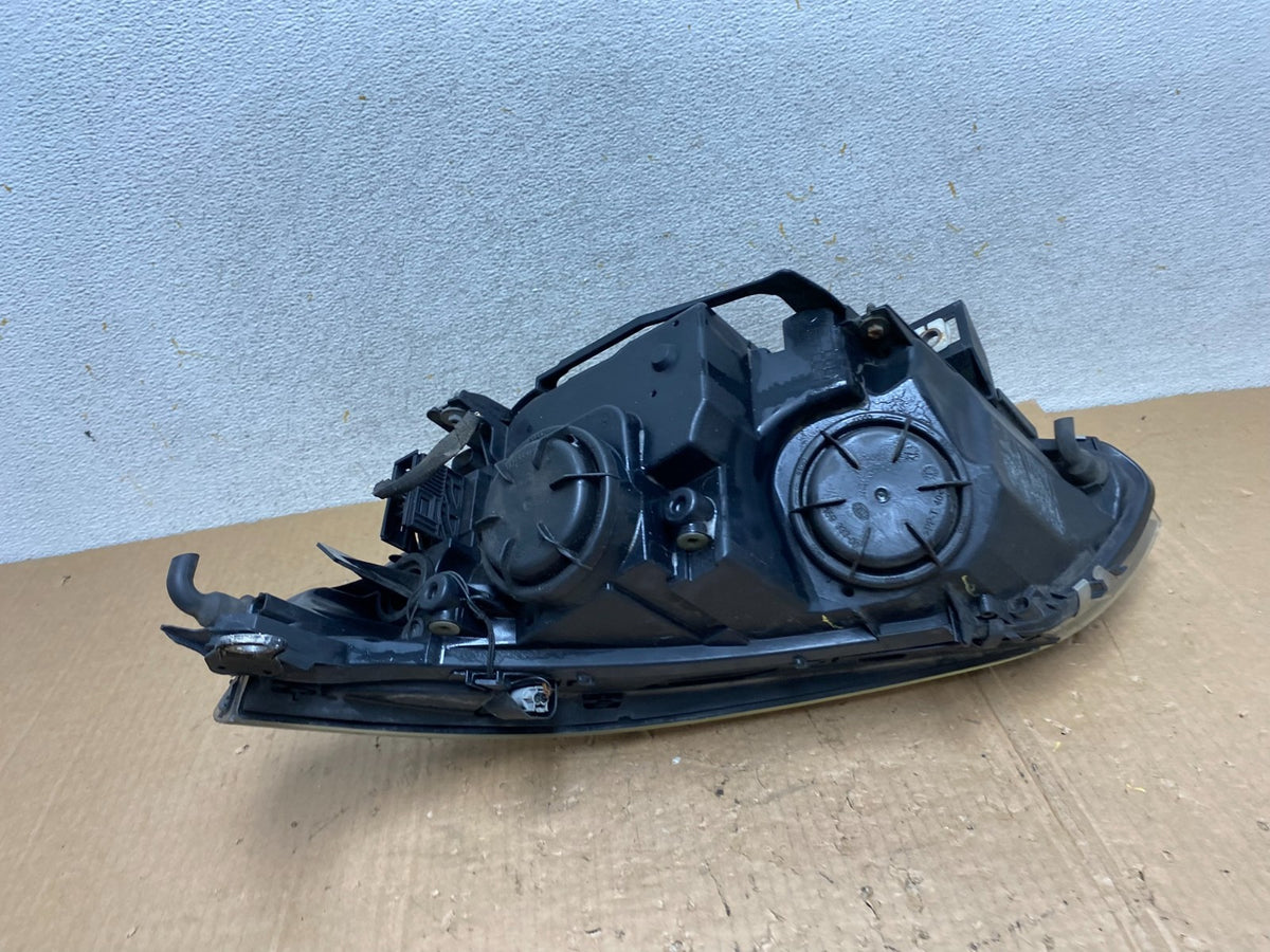 Halogen 2004 -2007 BMW 535i 5 Series Right Passenger Side Headlight AI5659 DW6
