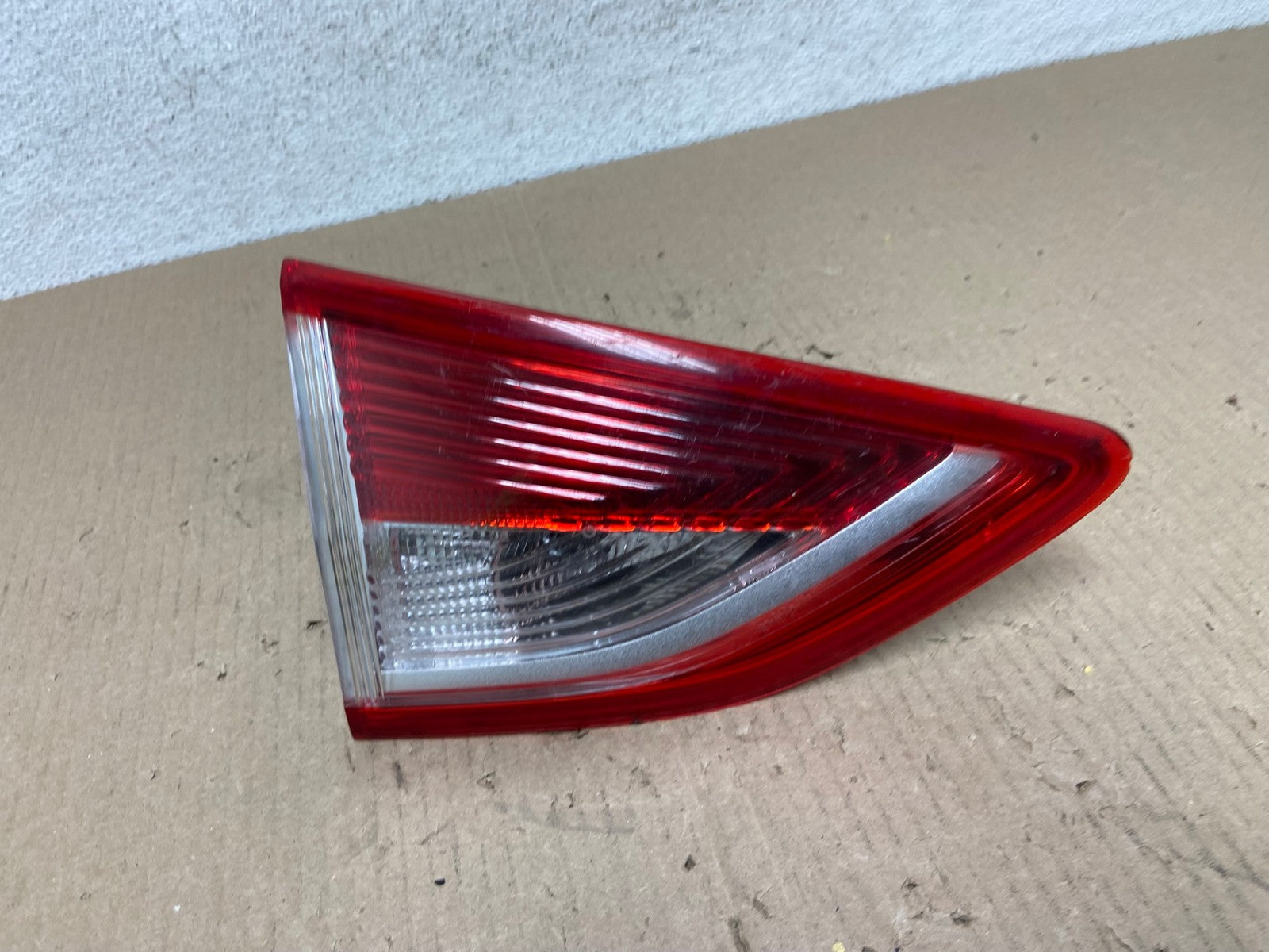2013 to 2016 Ford Escape Left Driver LH Side Inner Tail Light AE9676 LK0