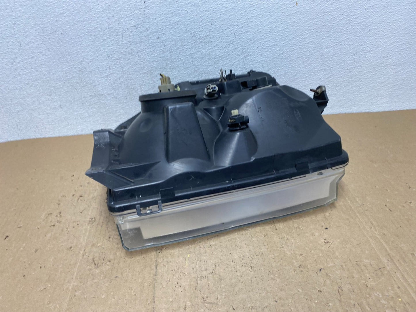 2008-2014 Ford Econoline E150 E250 E350 Left Driver LH Headlight AC6043 DW7