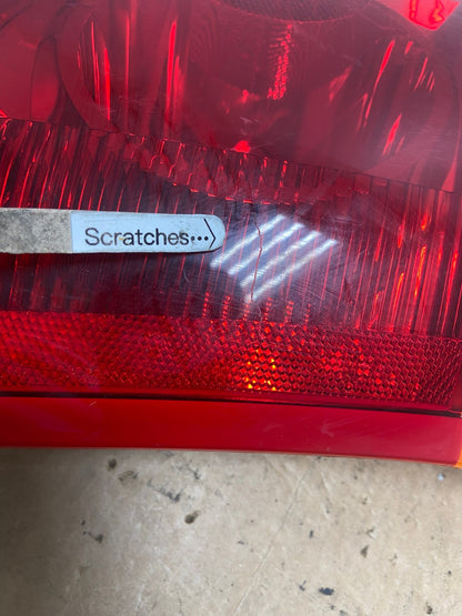 2004 to 2006 Chrysler Pacifica Right Passenger Rh Side Tail Light AD4808 LK3