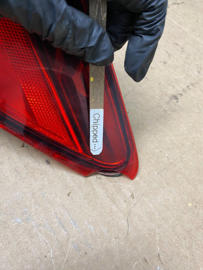 2005-2010 Toyota Avalon Right Passenger Side Tail Light AH8102 DW4