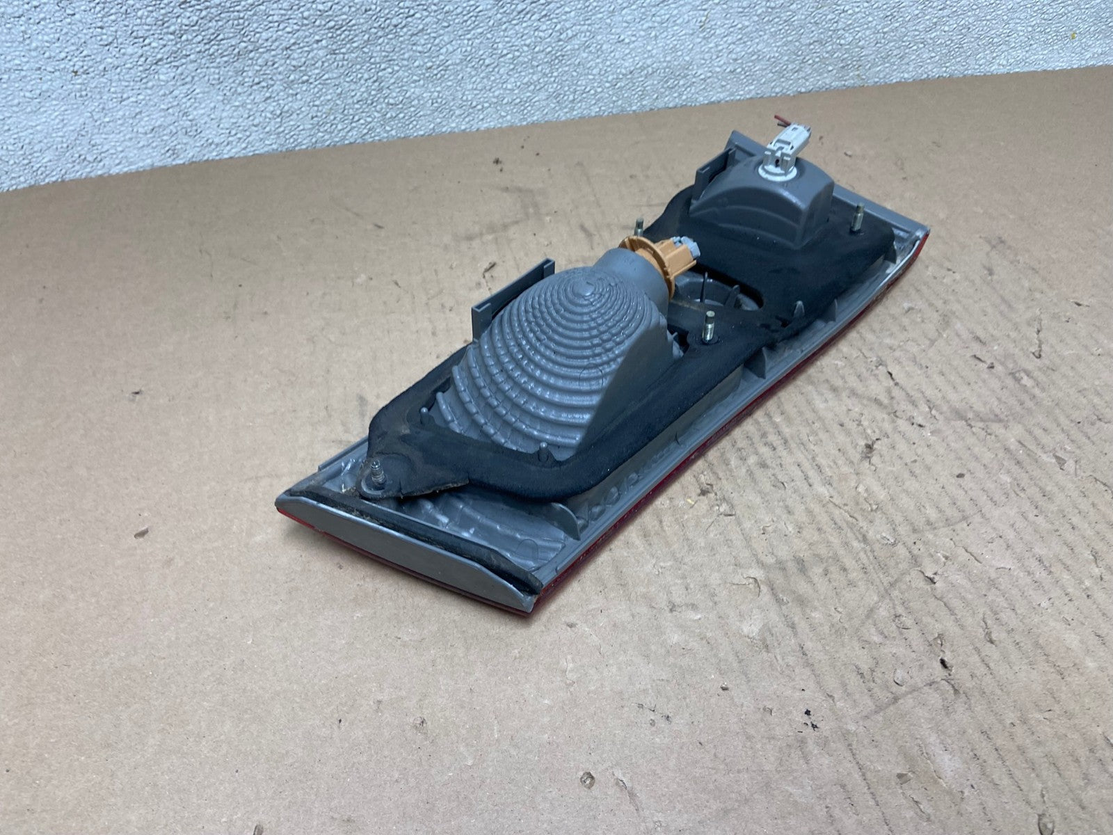 2000-2001 Toyota Camry Tail Light Right Passenger Rh Side Inner Oem AB6013 LK5