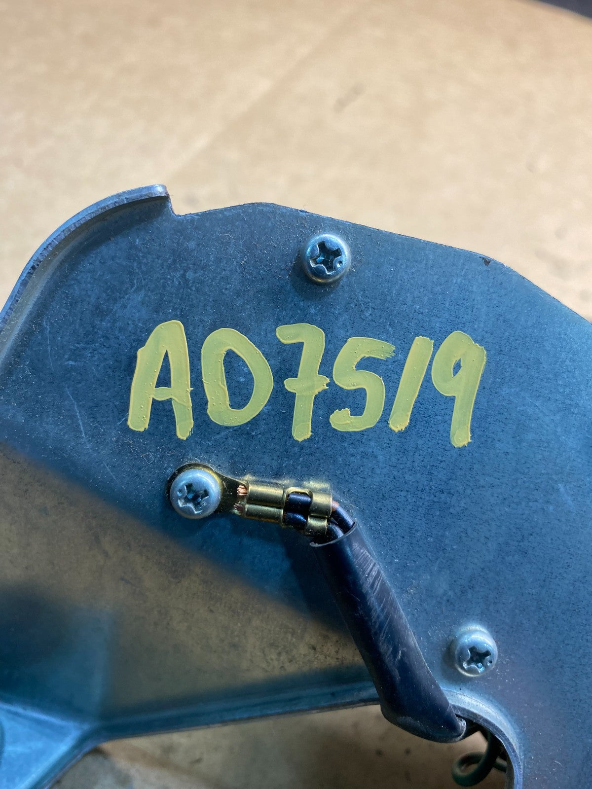 2003 to 2005 Subaru Forester Rear Wiper Motor 86510SA070 AD75196
