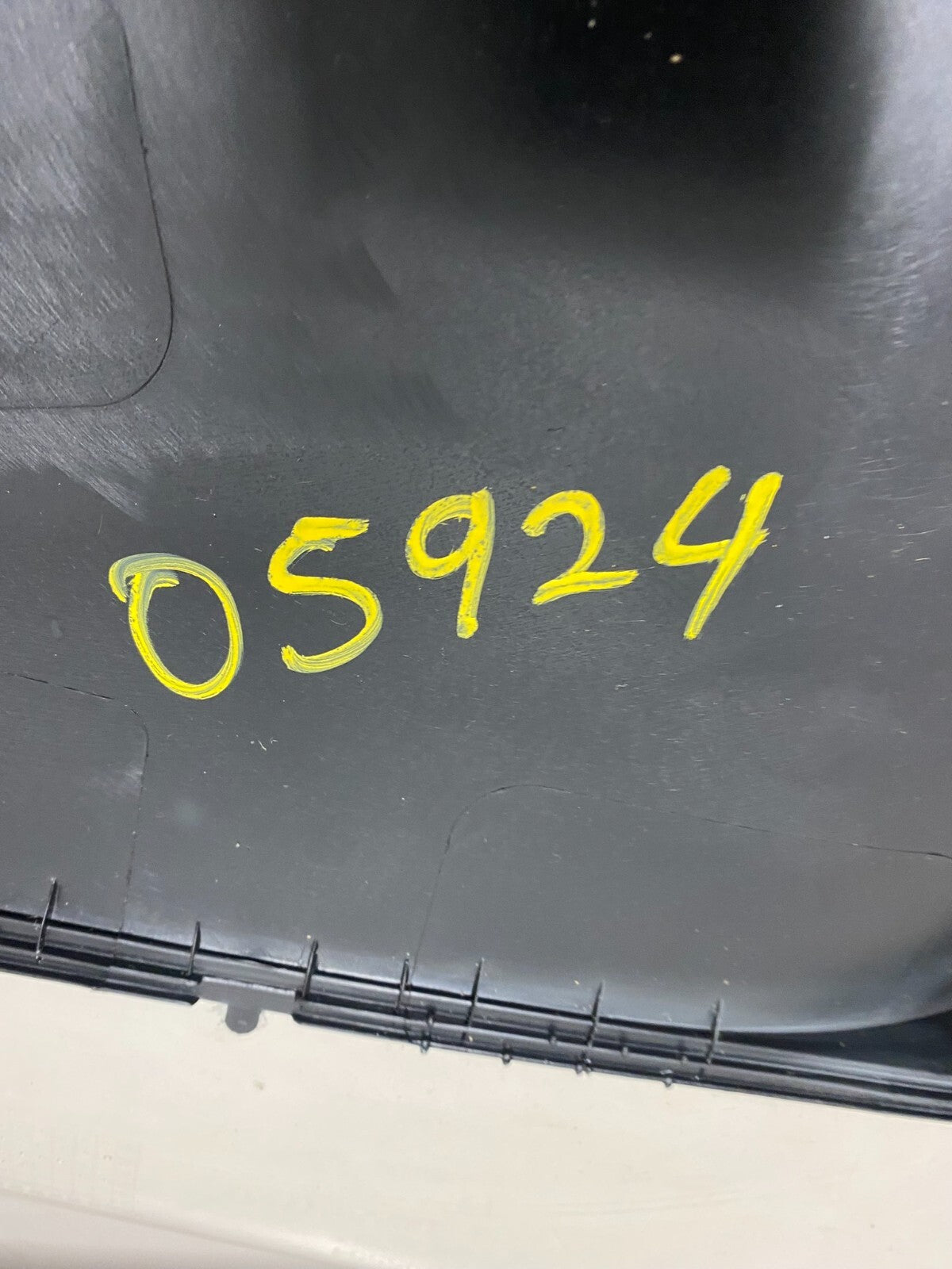 2017 to 2018 Chrysler Pacifica Rear Left Driver Sliding Door Panel OEM O5924 DG9