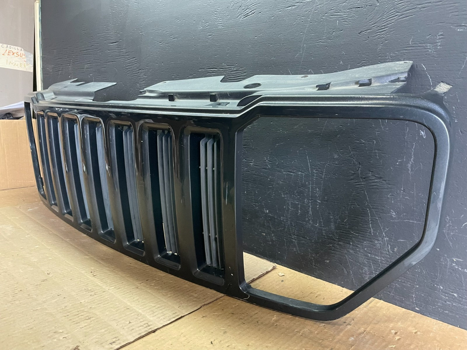 2008 2009 2010 2011 2012 Jeep Liberty Front Upper  Grill Grille OEM ab7683  DG1