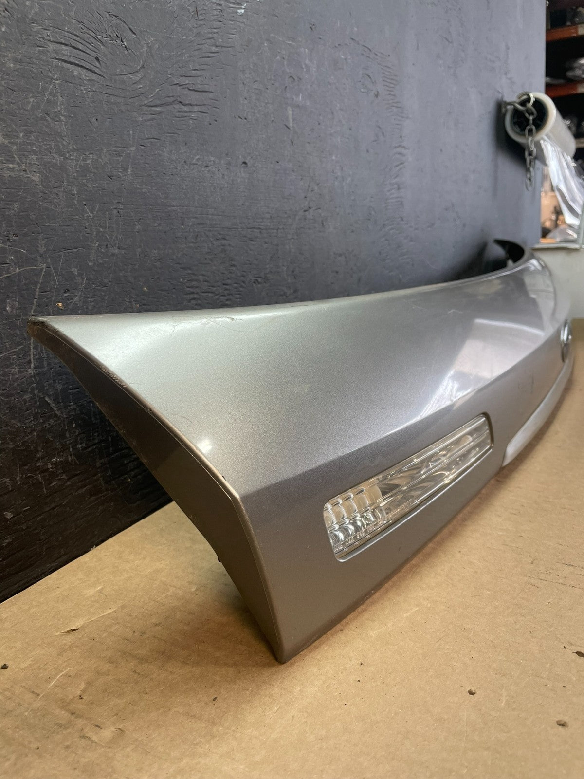 2005-2009 Subaru Legacy Outback Tail Lift Gate Trunk Finish Molding AD0226 DG2