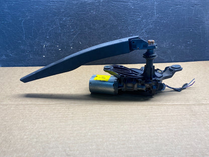 2011 to 2019 Ford Explorer Rear Windshield Wiper Motor AF6721 DG3