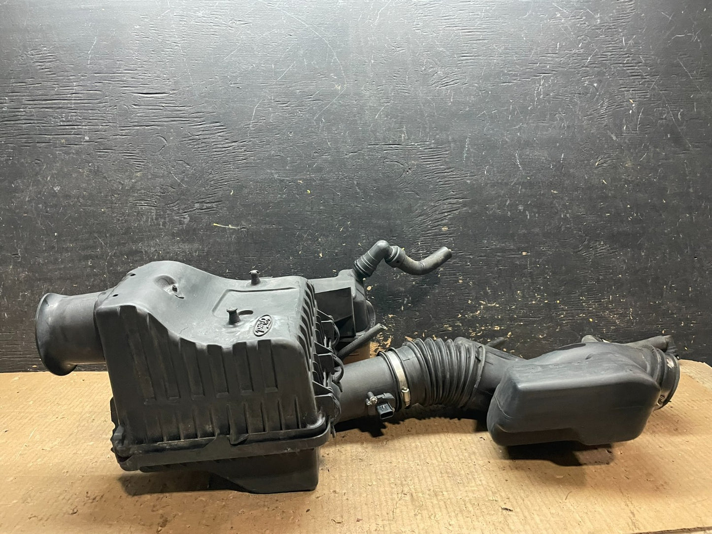 2009 to 2014 Ford F150 3.7L Air Box Cleaner Y6619 PS3
