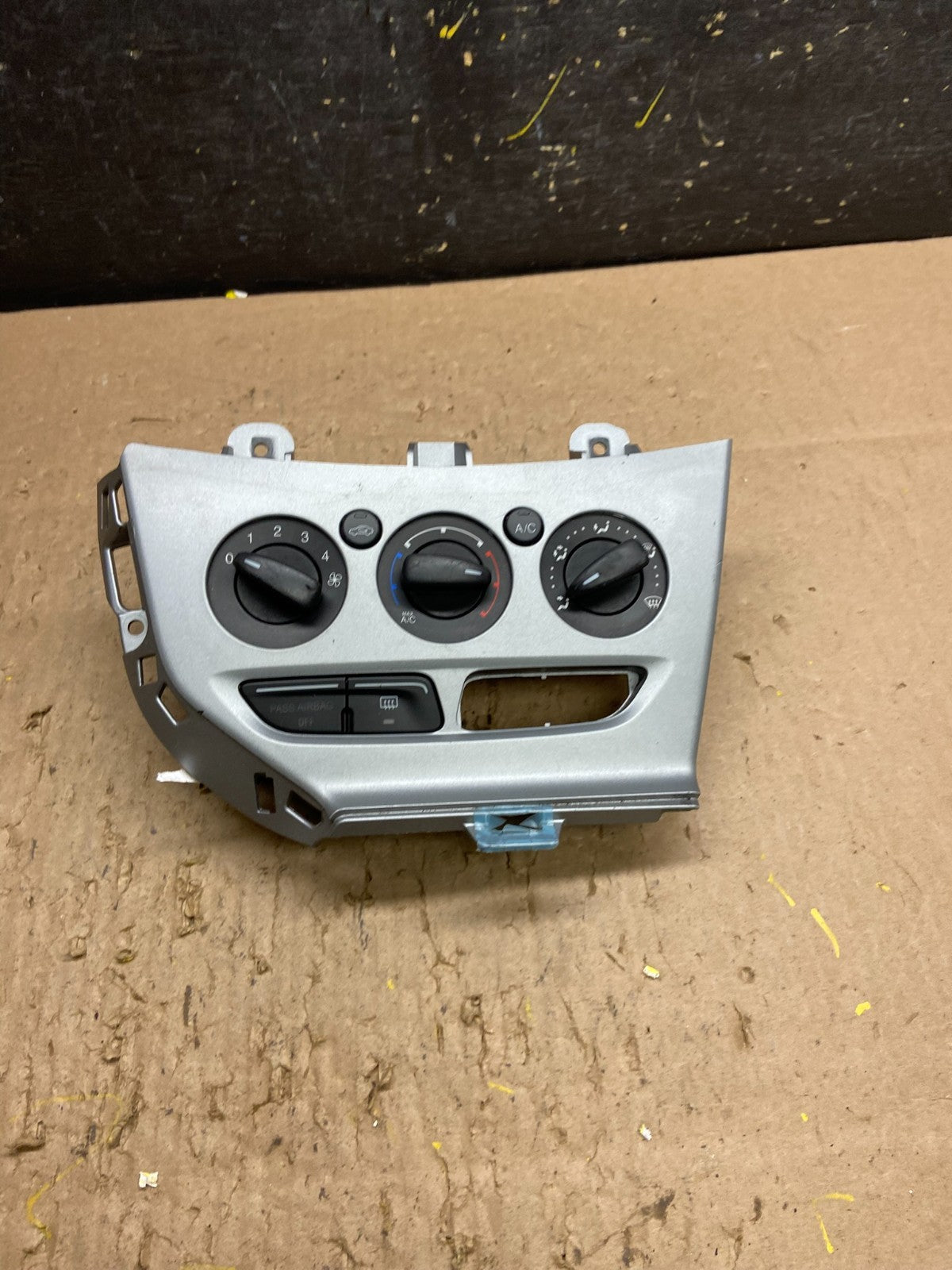 2013 - 2014 Ford Focus Ac Heater Climate Control Temperature Oem T6237 DG0