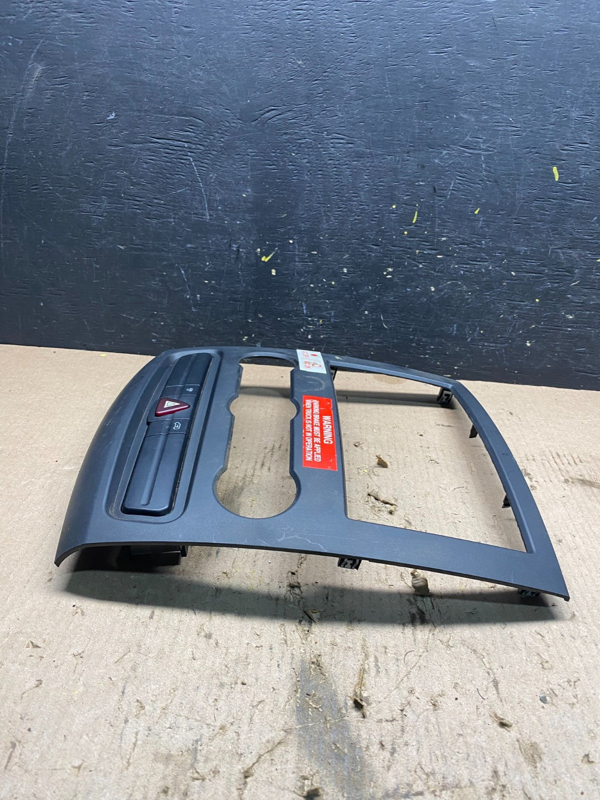 2007-2018 Mercedes Dodge Sprinter Center Console Radio Instrument Panel Q9310 DG2