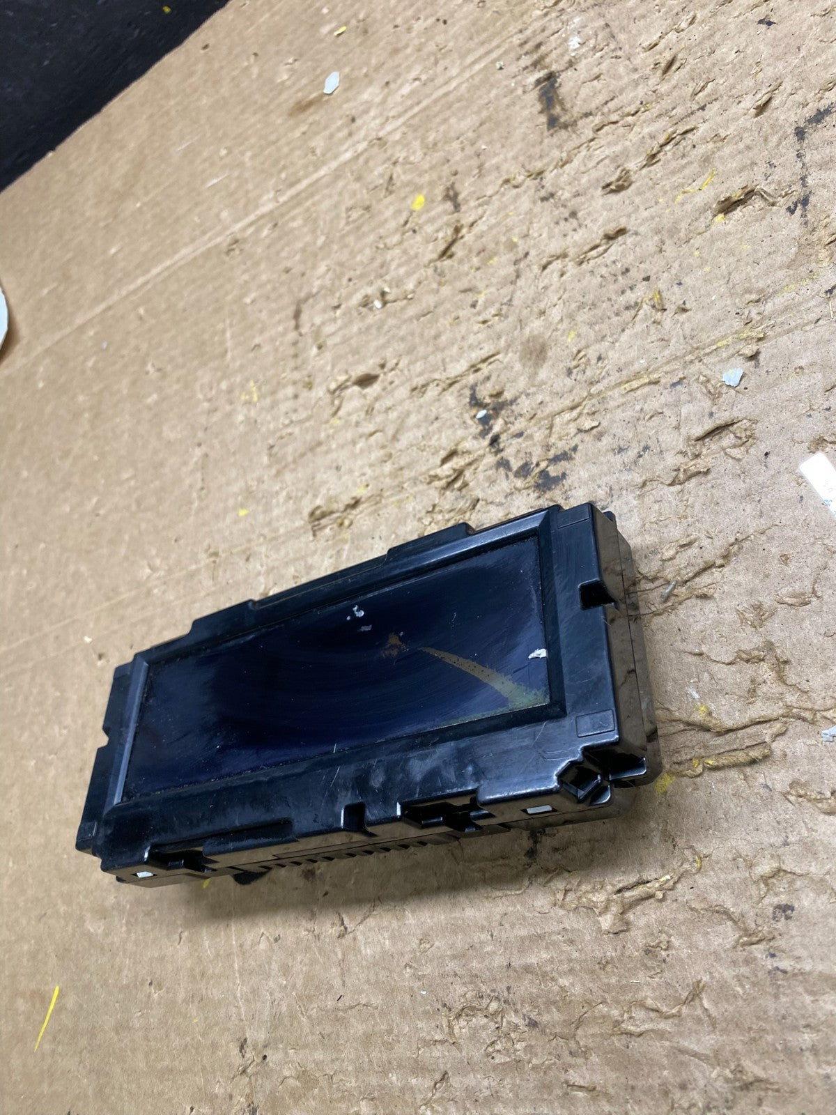 2011 to 2016 Chevrolet Cruze Dash Radio Information Screen Display X1209 DG3