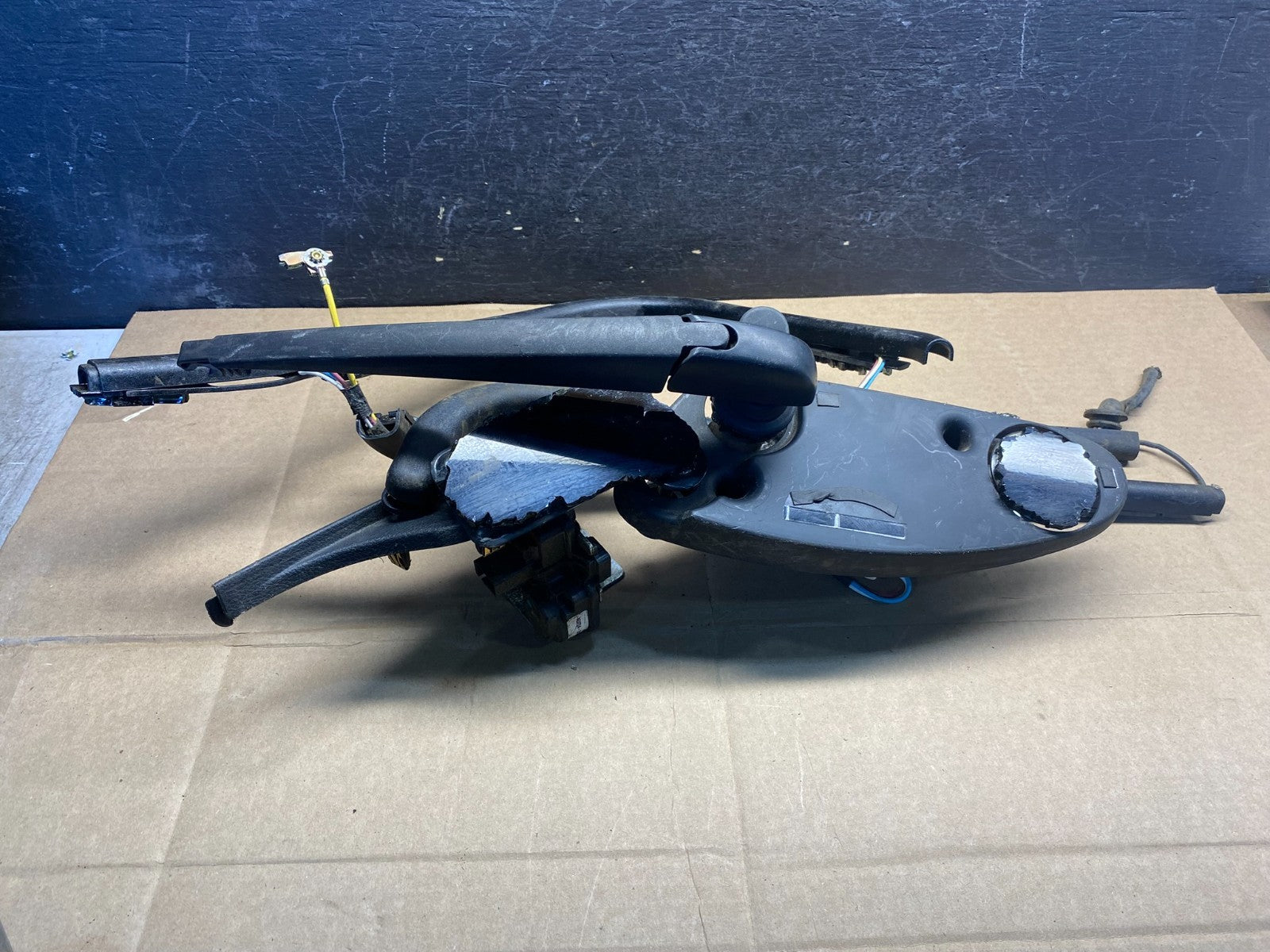 2011-2013 Jeep Grand Cherokee Tailgate Back Door Rear Wiper Motor Wiper AE8230 D0