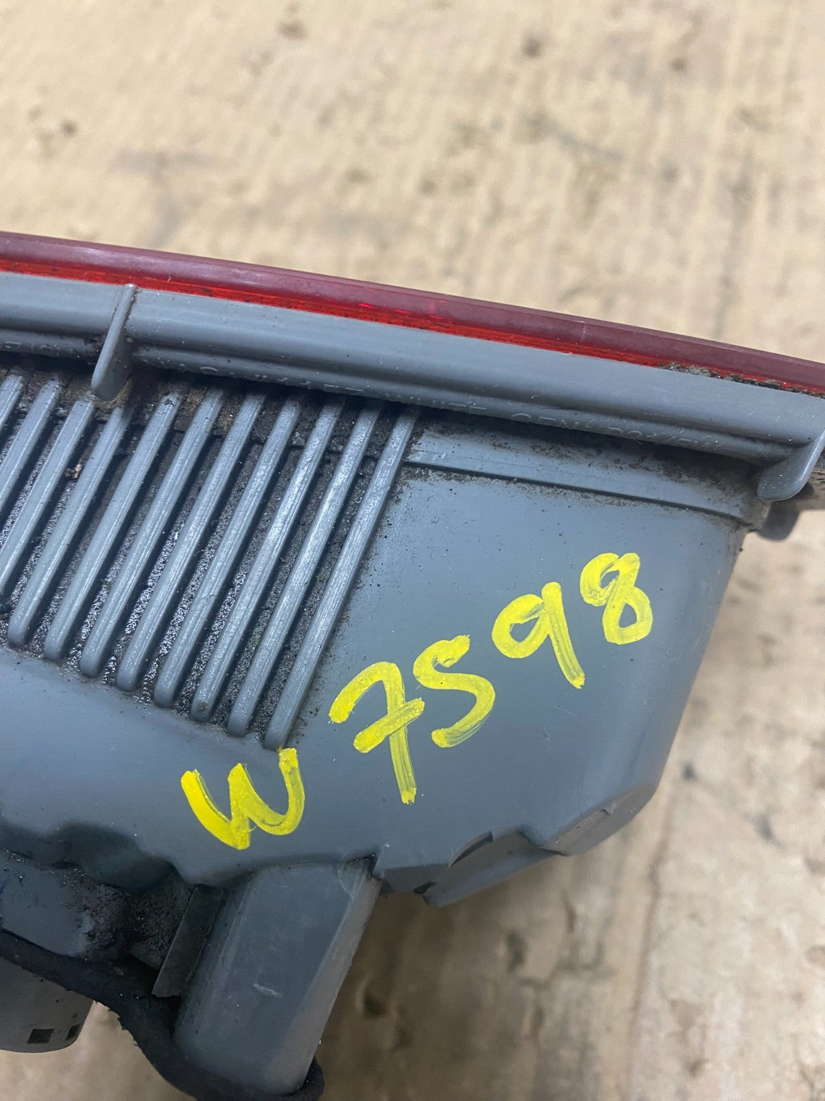 2010 to 2013 Kia Forte Right Passenger RH Side Tail Light Inner Oem W7598 DW6