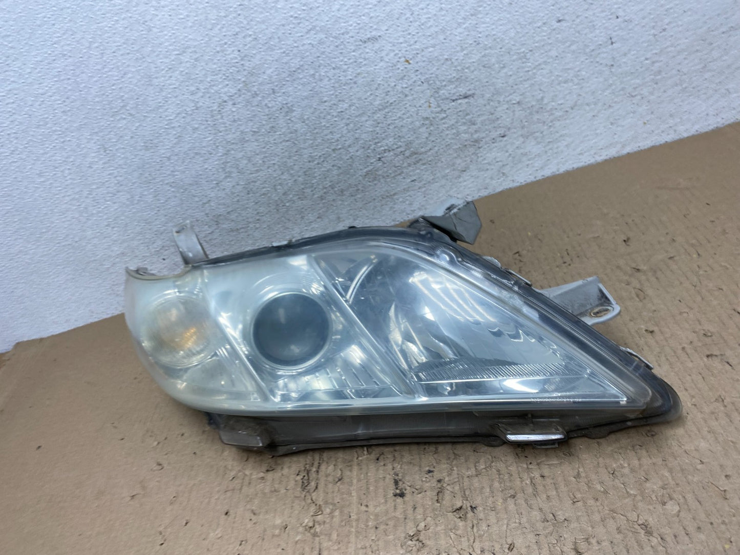 2007 - 2009 Toyota Camry Halogen Right Passenger Headlight AF7261 DW1