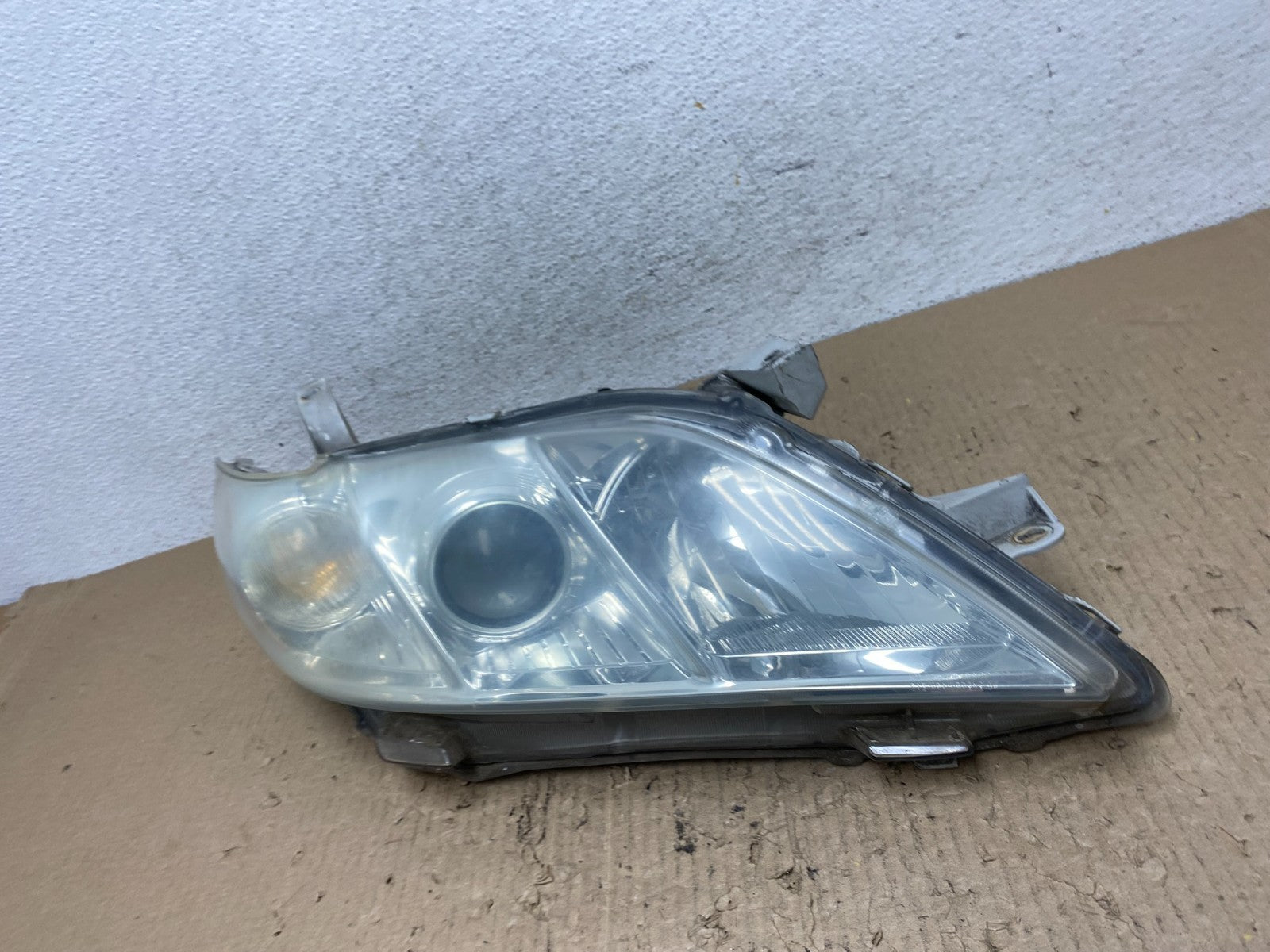 2007 - 2009 Toyota Camry Halogen Right Passenger Headlight AF7261 DW1